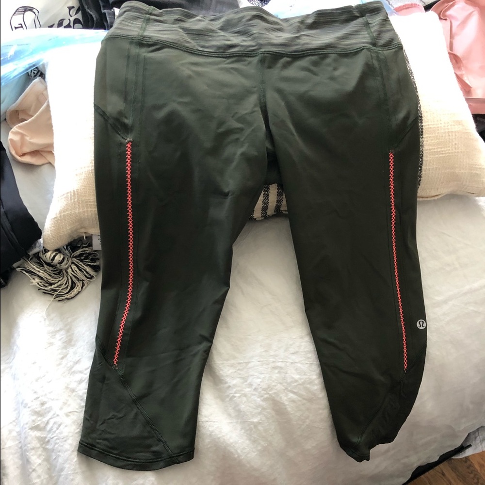 Lululemon cropped leggings